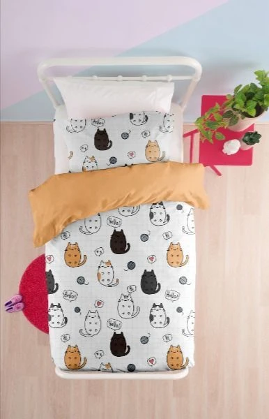 Bedding mockup 24 by Creativewity